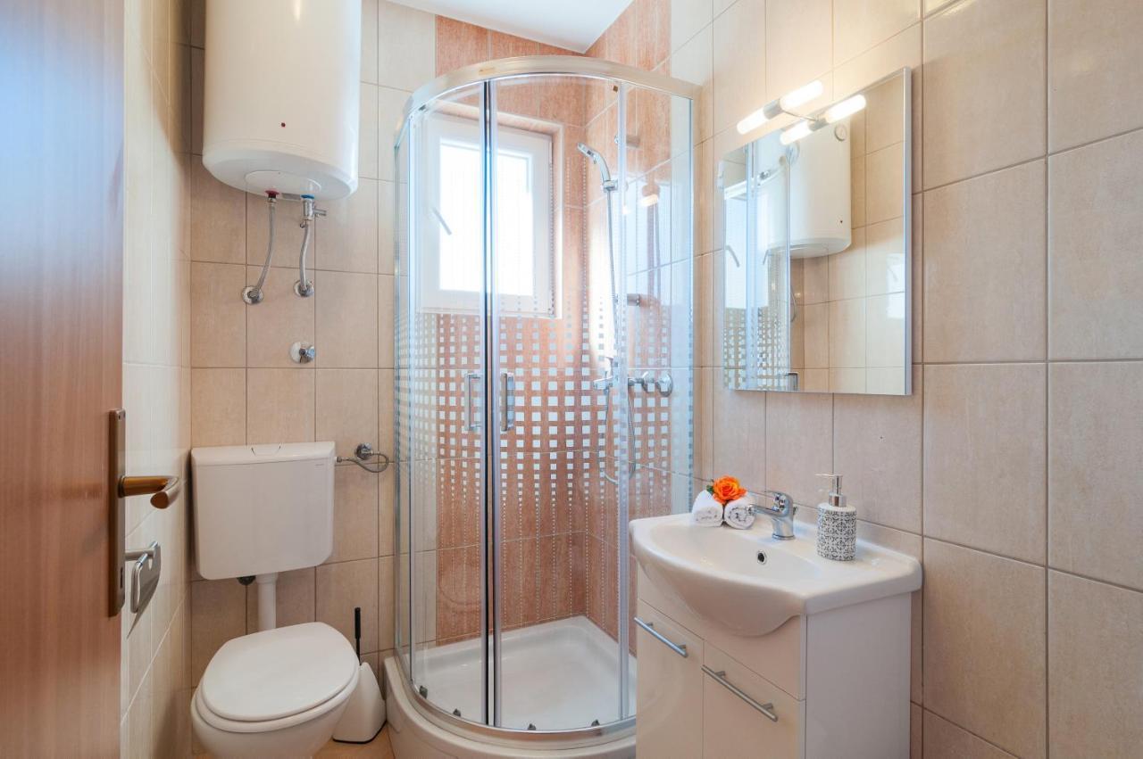 Apartments Island Beat Supetar Room photo