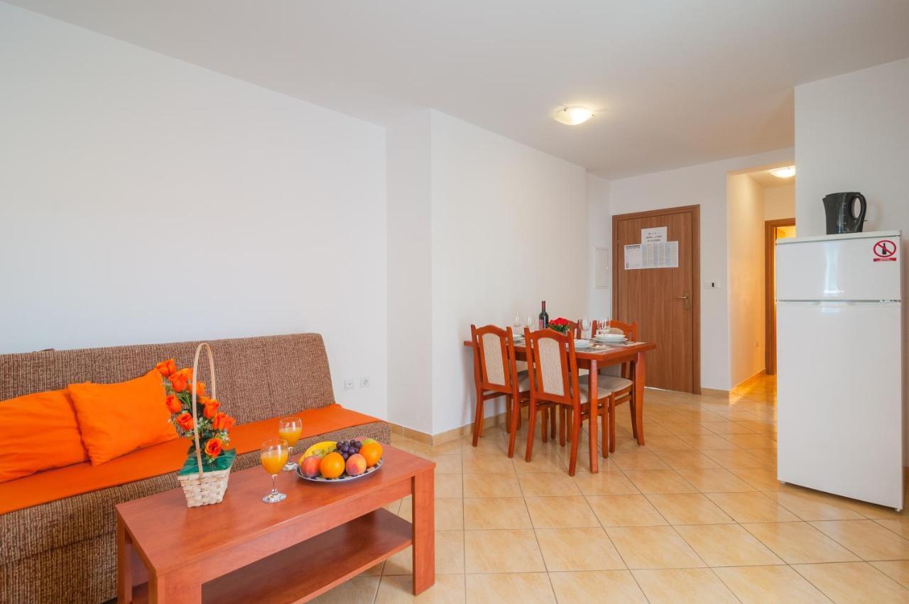Apartments Island Beat Supetar Exterior photo